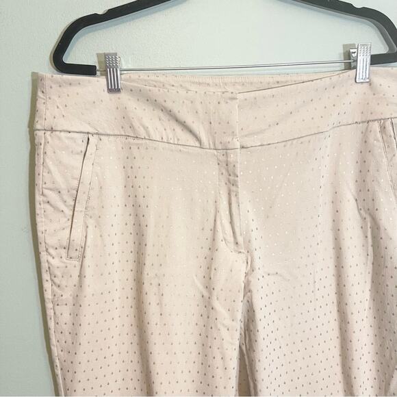Lane Bryant Women's Cream Polka Dots Mid-Rise Ankle Slim Straight Pants Size 20 - Picture 3 of 14